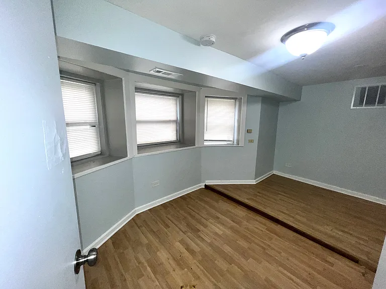 2701 E 75th Pl #G — Photo 2