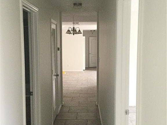 5th image of 706 Jade St