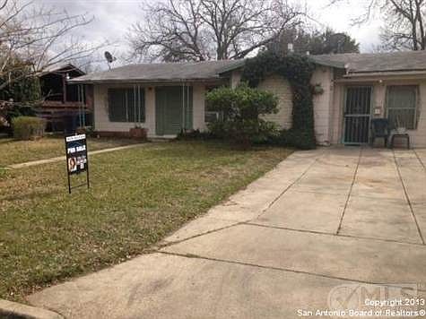1st image of 4106 Silver Lake Dr