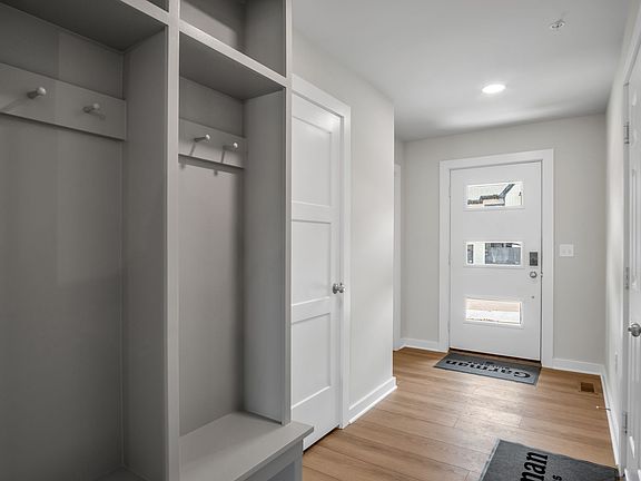 4th image of 104 Candler Way