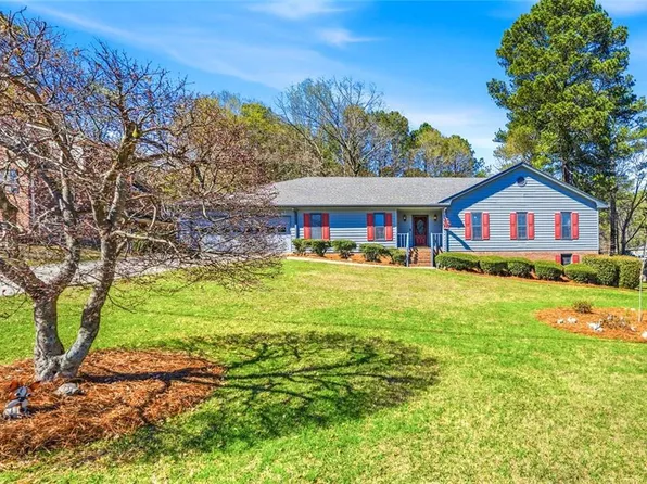5215 Ashford Ct SW, Lilburn, GA 30047