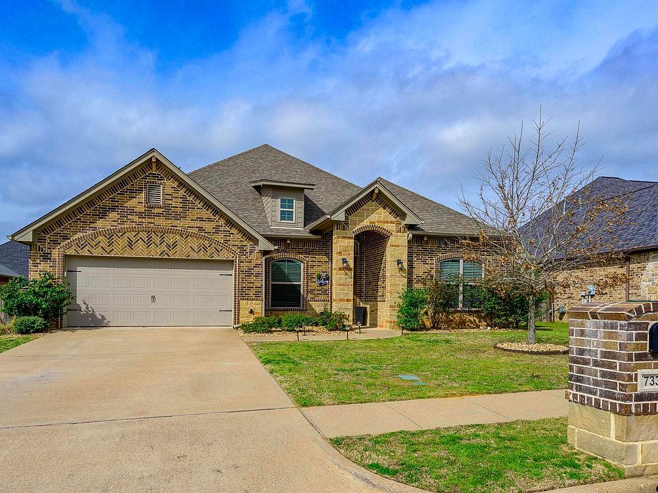 1st image of 7335 Harvest Hill Dr