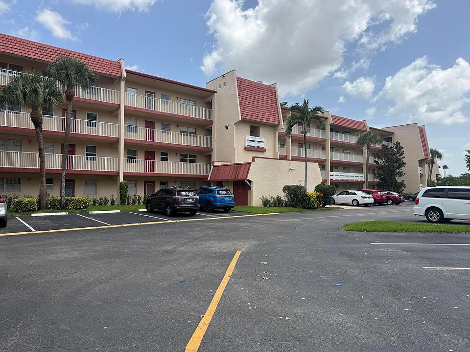 1st image of 1035 COUNTRY CLUB Drive #303