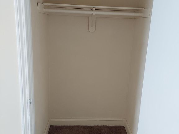 5th image of 433 Woonasquatucket Ave