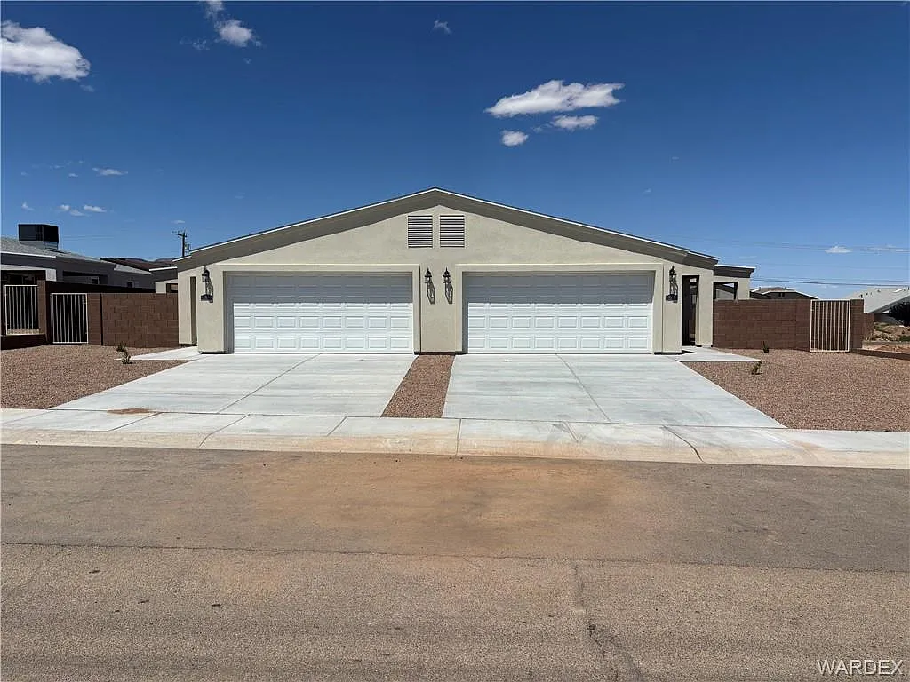 3 bed, 2.0 bath, 1175 sqft, $2,800 — Photo 3