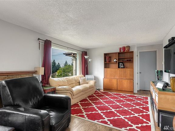 Upper living room. 