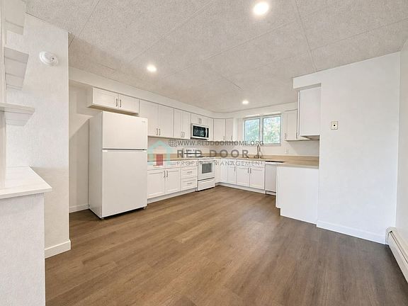 5th image of 721 13th St S #4-M