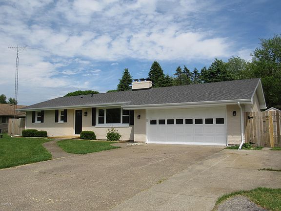 3rd image of 2111 Ogden Ave