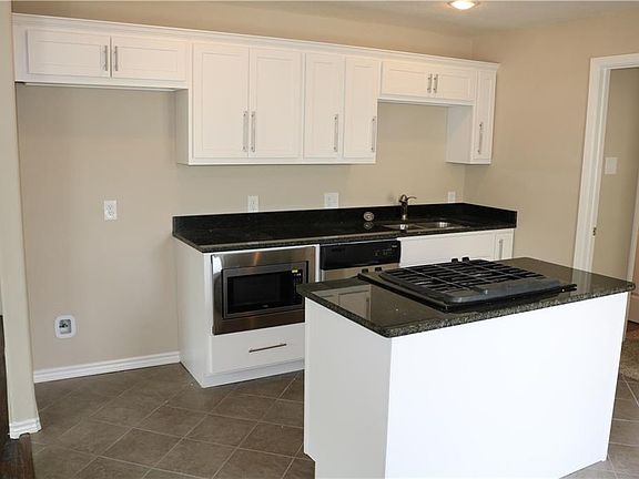 4th image of 305 Larry Dr
