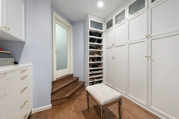 Sold by Douglas Elliman | media 8