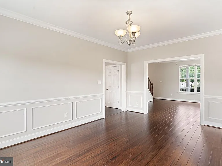 7495 Cavalcade Dr — Photo 12