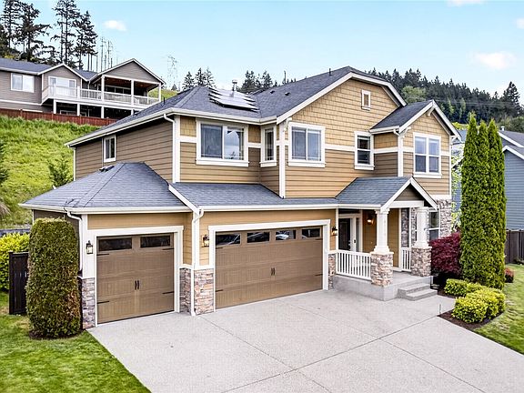 3rd image of 8119 172nd Avenue E
