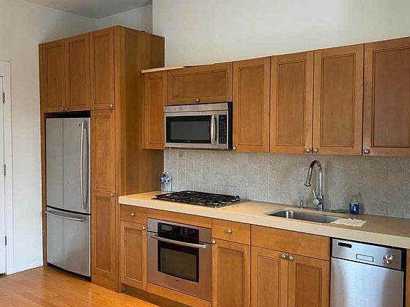 4th image of 4200 Pine St APT 501