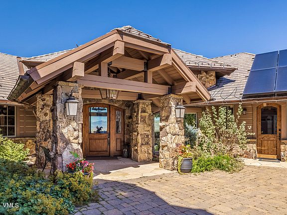 5th image of 293 Elkhorn Ct