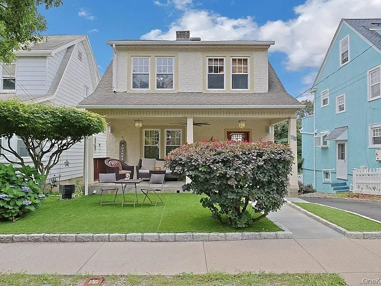 21 Anderson Ave — Photo 2