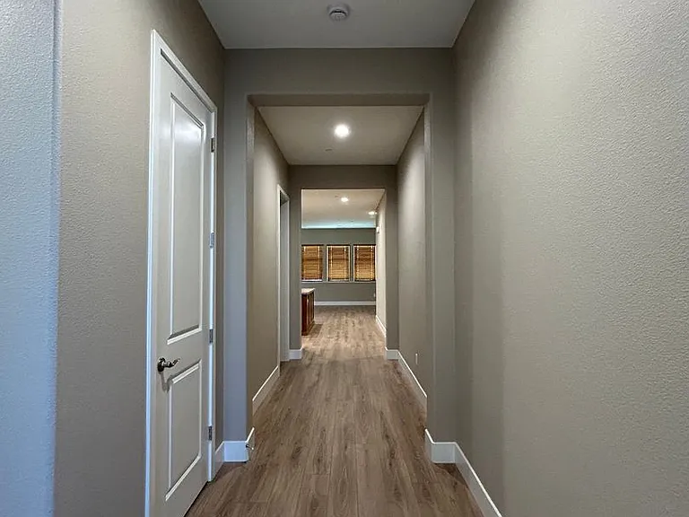 2130 Red Oak Dr — Photo 14