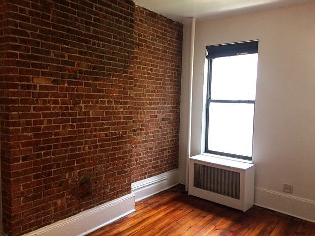 1st image of 310 E 94th St #4