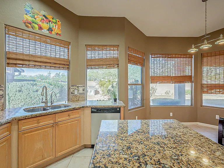 4926 E Duane Ln — Photo 45