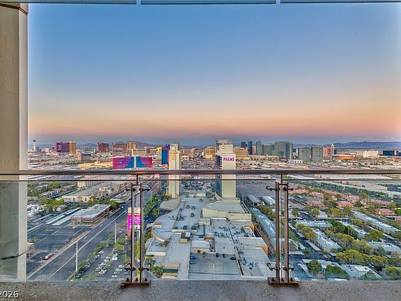 3rd image of 4381 W Flamingo Rd #3904