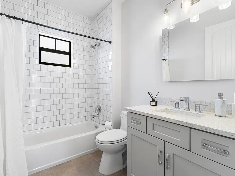 7606 S Olive Ave — Photo 25