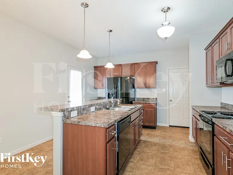 3238 Starkville St — Photo 5