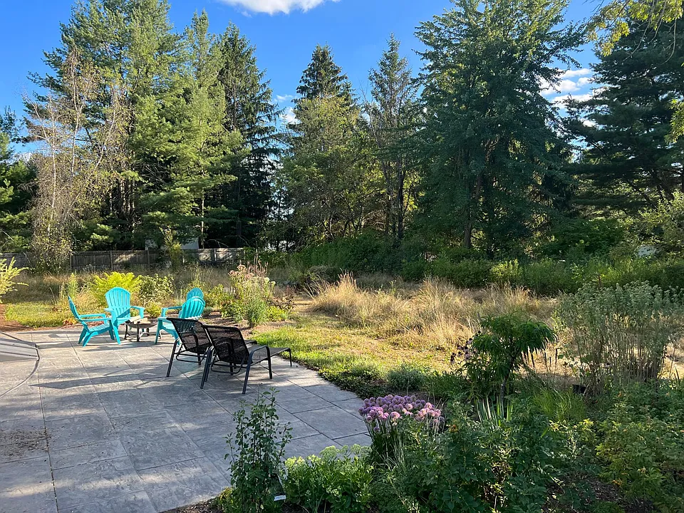 30 McAllister Dr