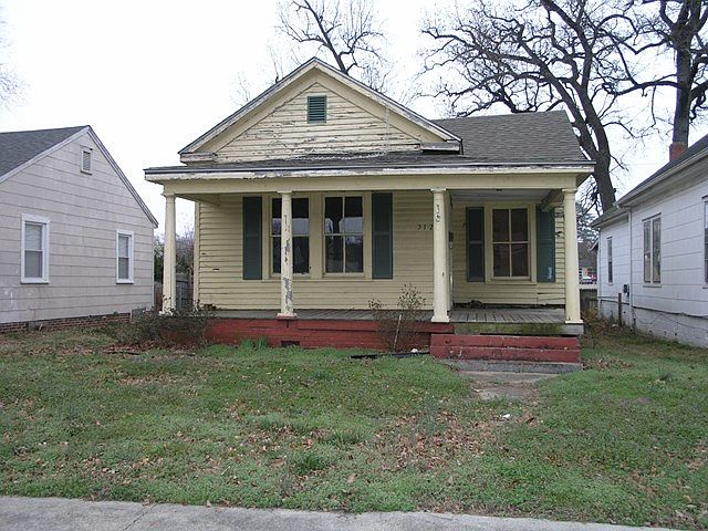 1st image of 312 Jackson St