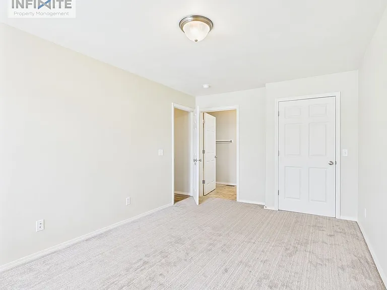 1112 Longbow Ln #3B — Photo 11