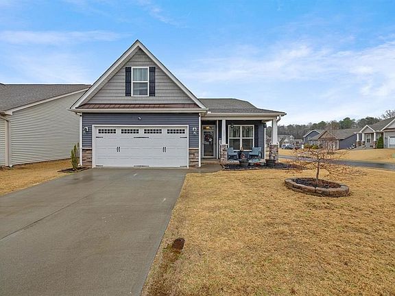 3rd image of 637 Ivywood Pl