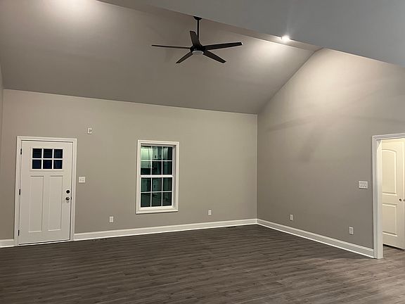 4th image of 334 Collett Rd