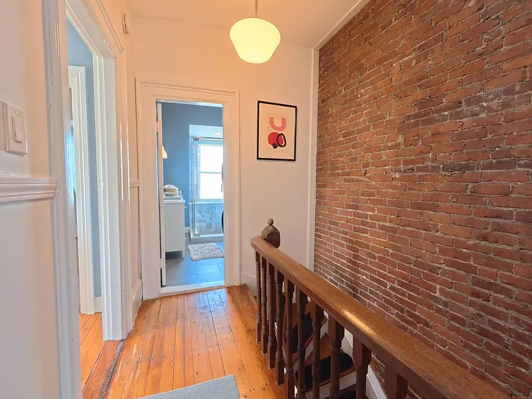 Walnut St — Photo 18