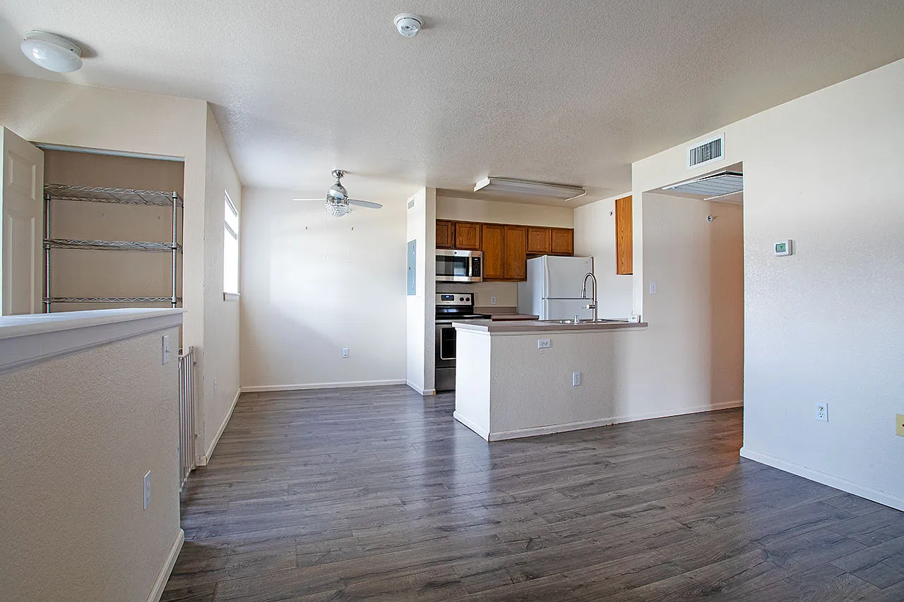 2 bed, 991 sqft, $2,650 — Photo 1