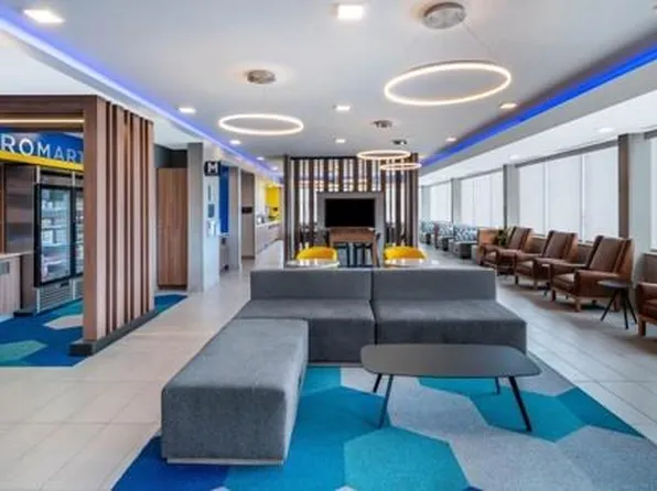 2720 San Bernardo Ave, Laredo, TX 78040