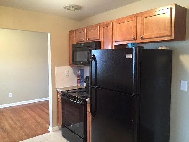 337 E Clearview Ave — Photo 7