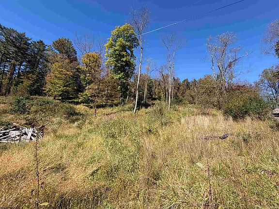 5th image of 369 Halleck Rd