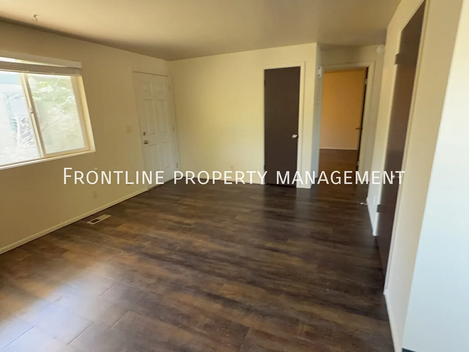 Nice Duplex walking distance to Boise State — Photo 3