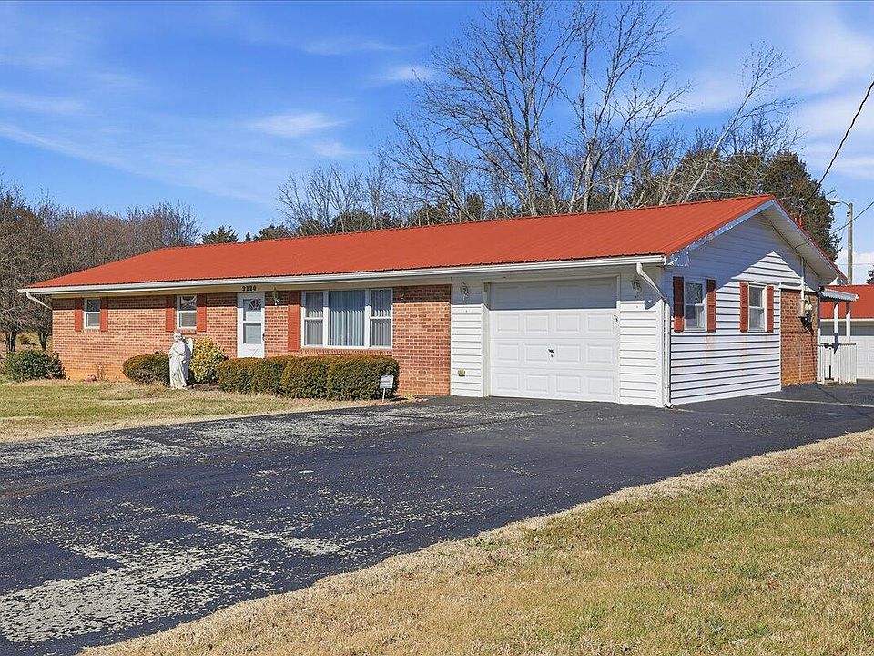 1st image of 2220 Warren Dr