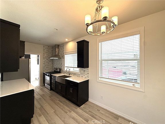 2nd image of 600 W Gladstone St #22