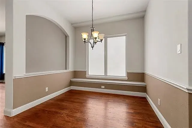 4849 Empire Way — Photo 32