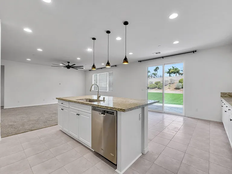 35452 Corte Los Robles — Photo 25
