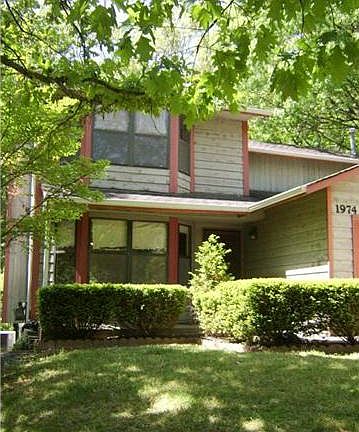 2nd image of 1974 Forest Haven Dr