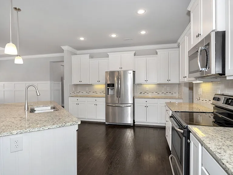 207 Blackwood Dr NW — Photo 6