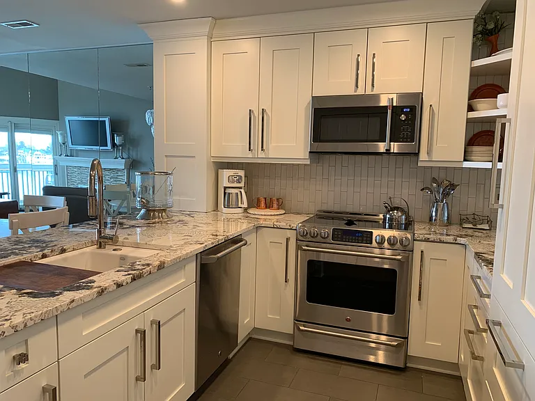 806 Southwest Dr #806 — Photo 14