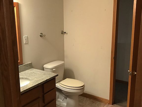 4th image of 339 S Taylor Ave