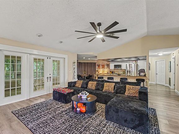2nd image of 12222 LEGEND STREET
