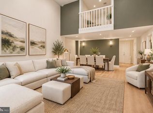 211 S 4th St APT 104, Philadelphia, PA 19106