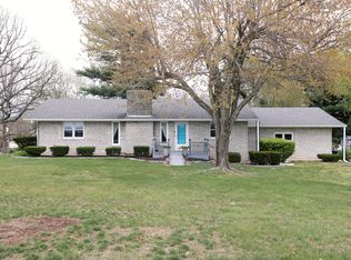 940 N Pine St, Marshfield, MO 65706