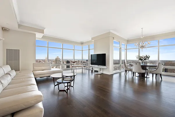 Sold by Nest Seekers International | media 1