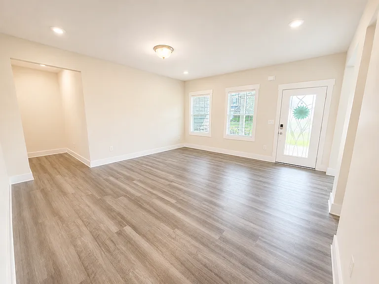 404 Cattail Hollow Way — Photo 5