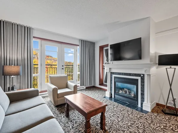 150 Chemin Au Pied De La Montagne 324 #D, Mont Tremblant, QC J8E 3M2